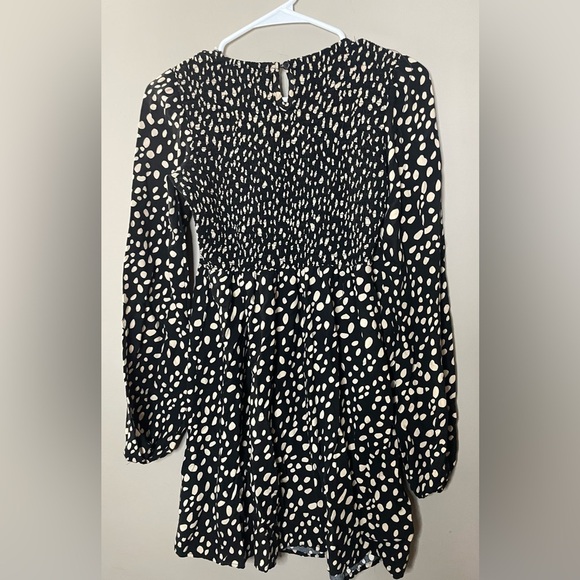 Mi Ami Julieann Smocked Abstract Dot Mini Dress Size S - Picture 7 of 8